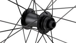 ZIPP 303 Firecrest® Carbon Tubeless Disc Center Lock Laufradsatz -Fahrradgeschäft 340767